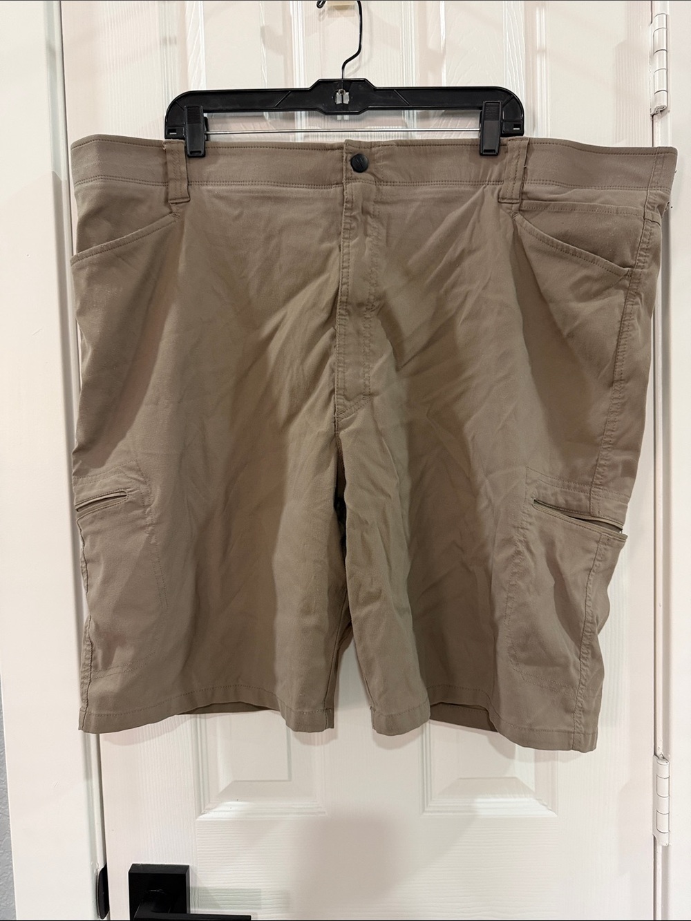 Men's Wrangler Casual Cargo Shorts — Khaki
